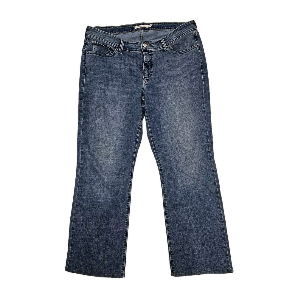 Levi's Jeans Womens 16W Blue 415 Classic Bootcut Medium Wash Mid Rise‎ Denim